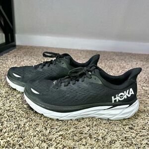 Hoka One One Mens Clifton 8 Running Shoe Size 8.5D Black Sneaker Trainers Low